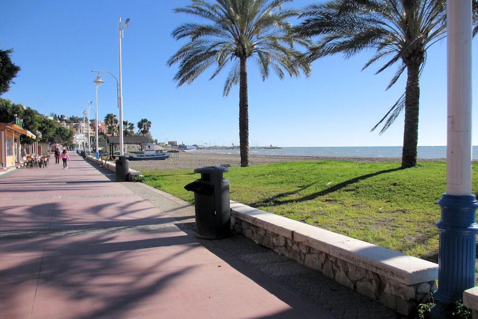 Ferienwohnung Piso 110M² En El Palo Con Parking Cerca De La Playa Málaga Exterior foto